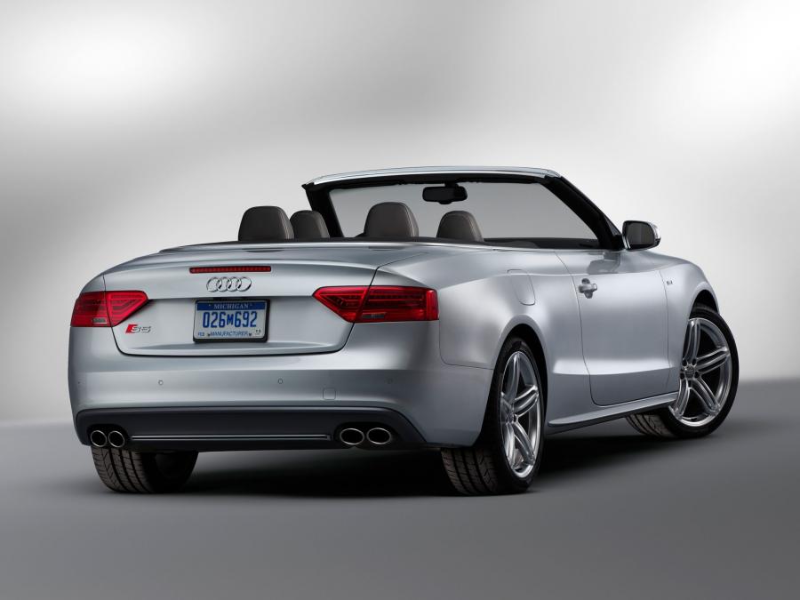  Audi S5 Cabriolet 2012 года  (NA) (фото 2 из 17)